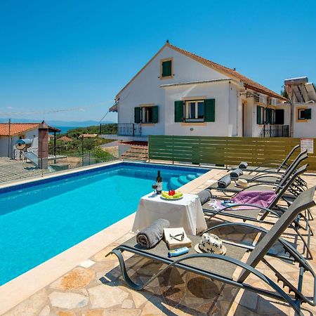 גאיוס Villa Thea Antonis מראה חיצוני תמונה