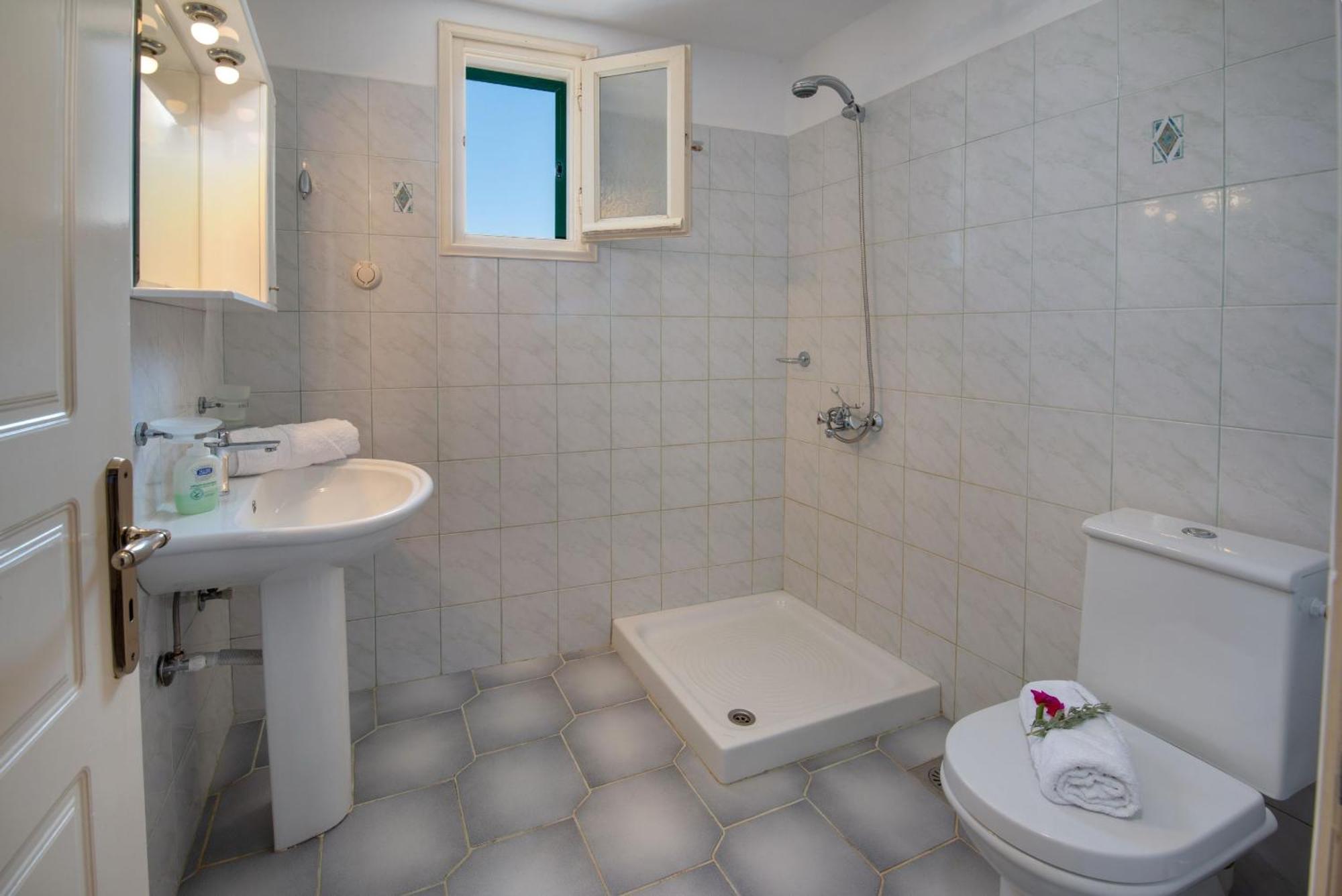 גאיוס Villa Thea Antonis מראה חיצוני תמונה
